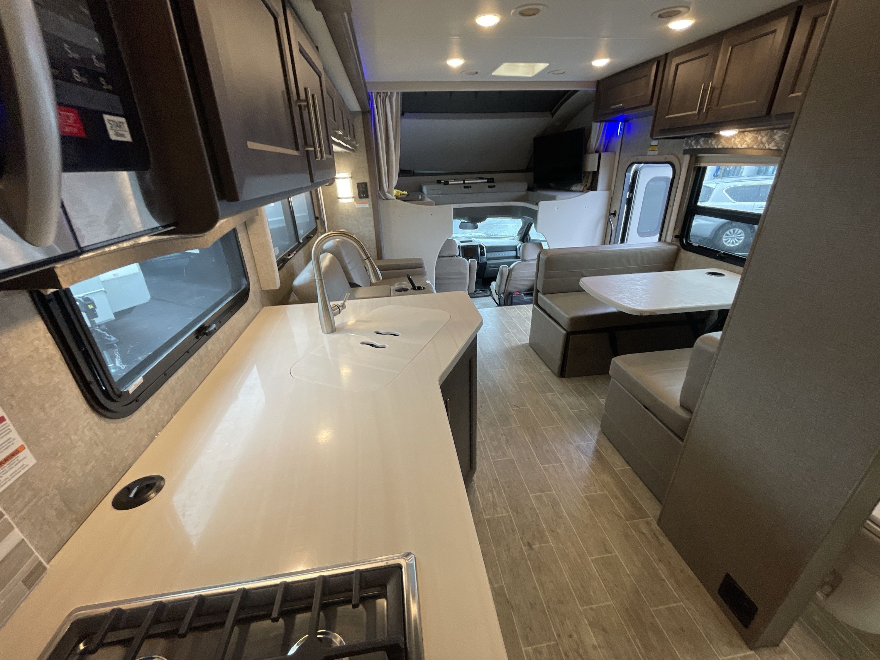 2022 Thor OMNI SV34 in pinellas park FL