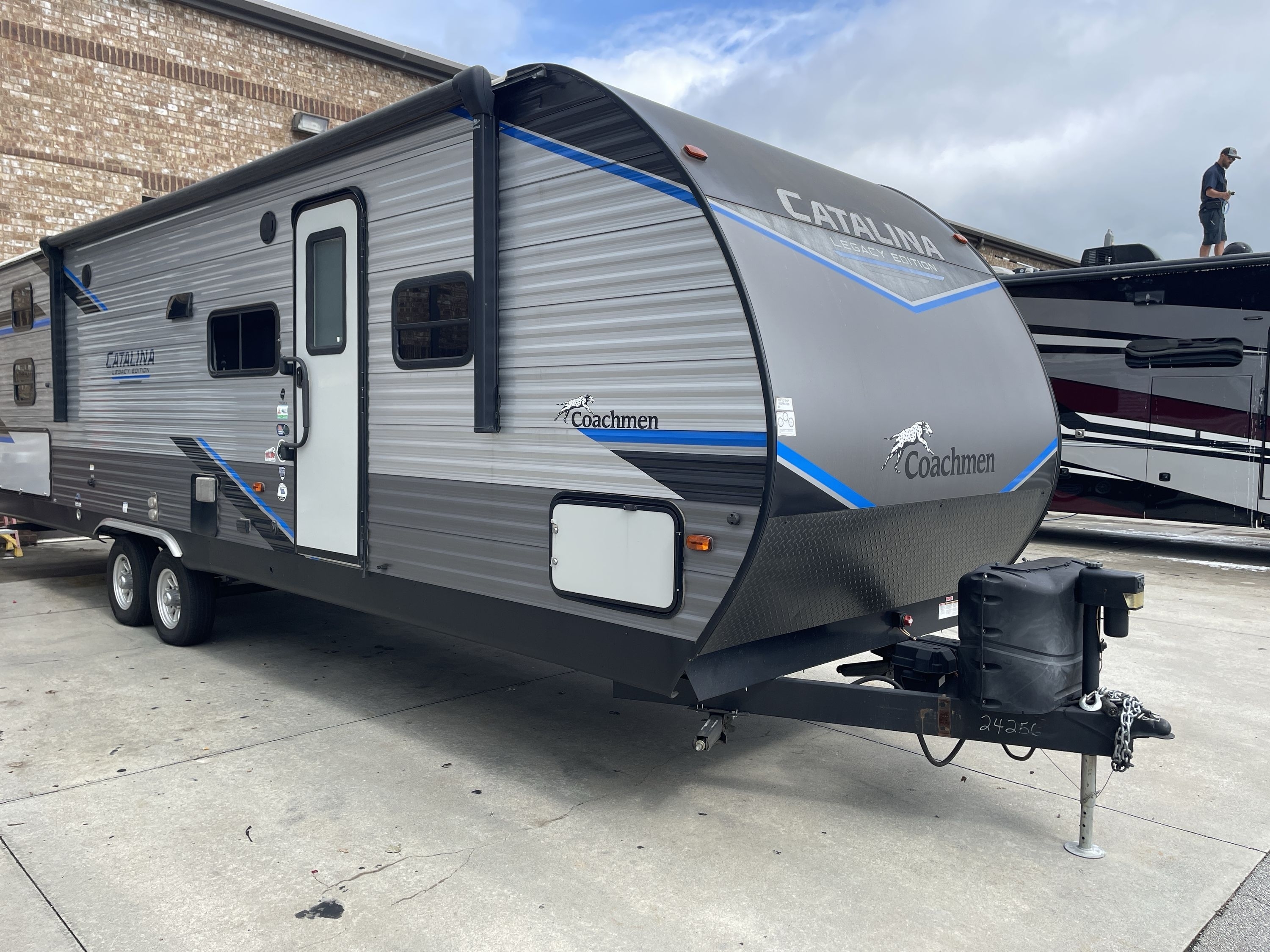 2022 Coachmen CATALINA LEGACY 293QBCK RV