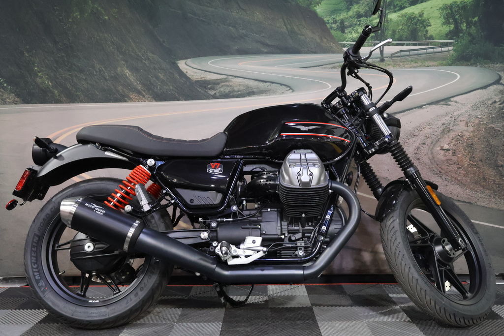 2024 Moto Guzzi V7 Special Edition SPECIAL in Chatsworth, CA