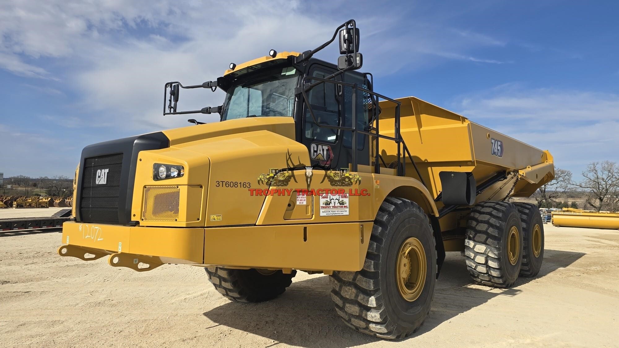 2025 CATERPILLAR 745 in Burleson, TX
