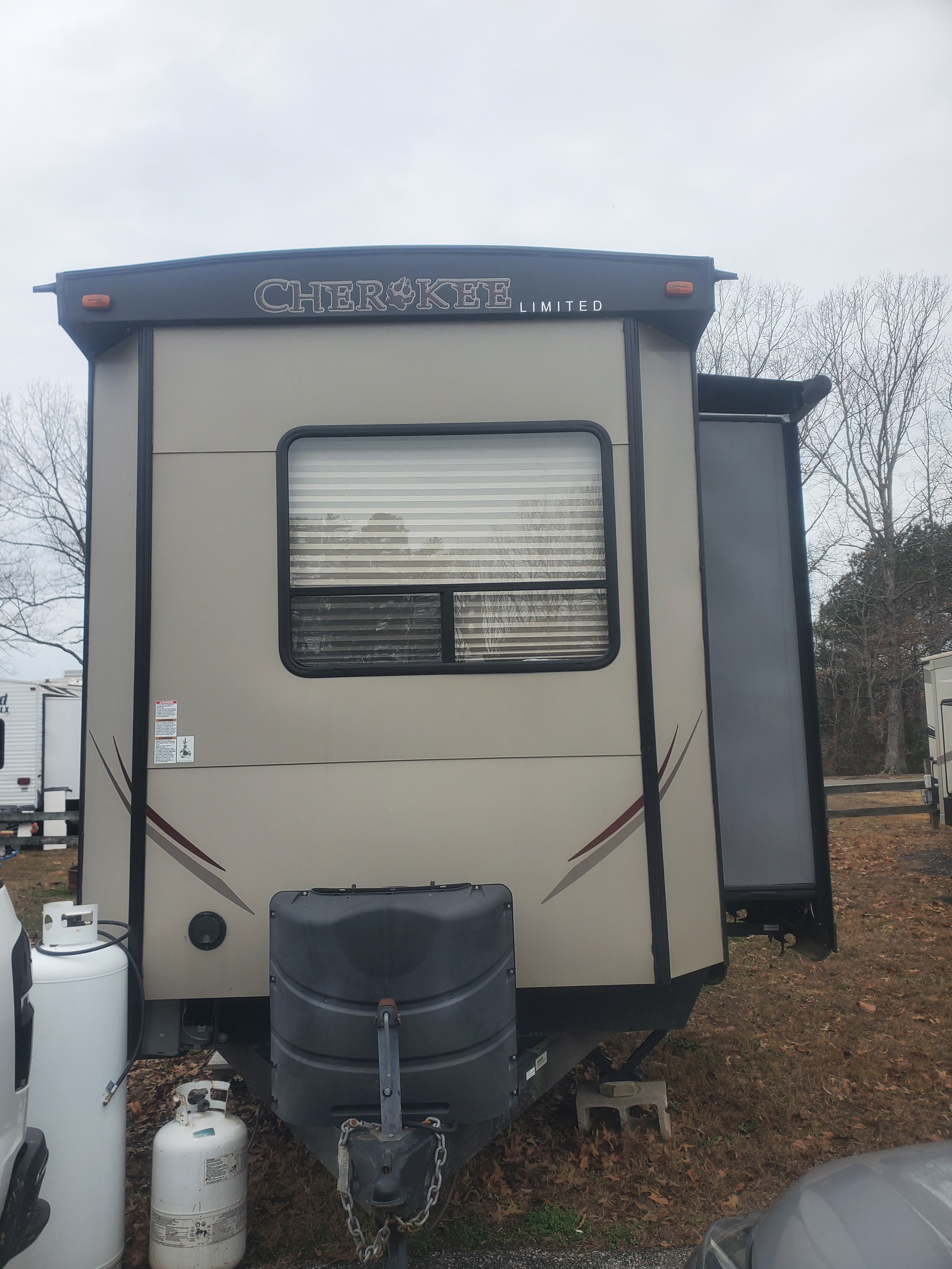 2015 Forest River CHEROKEE DESTINATION 39P RV