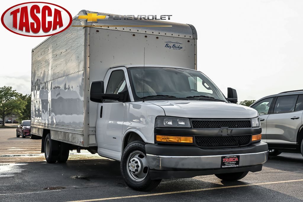 2018 Chevrolet Express 3500 in Wheeling, IL
