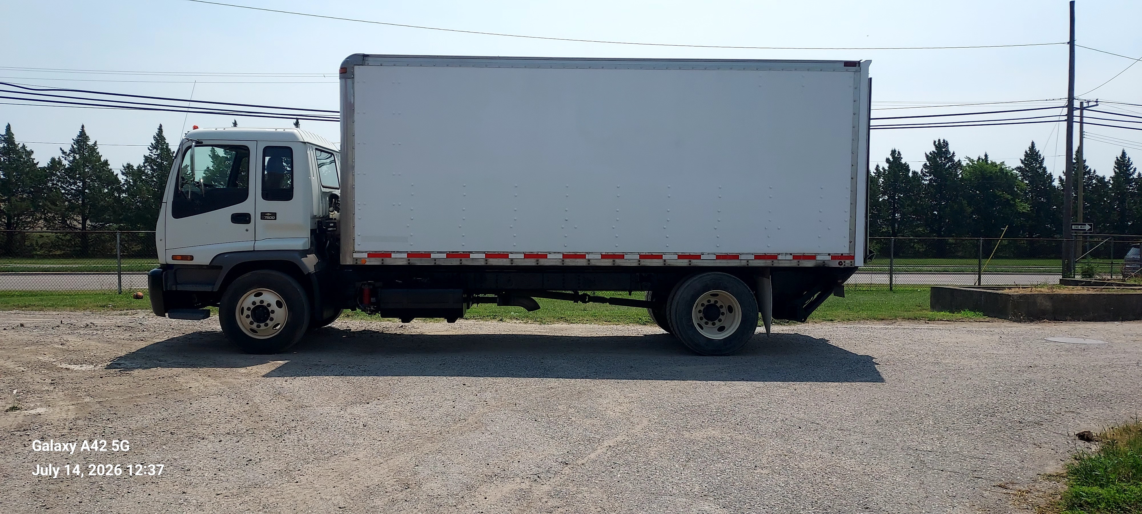 2009 CHEVROLET 7500 in Wyandotte, MI