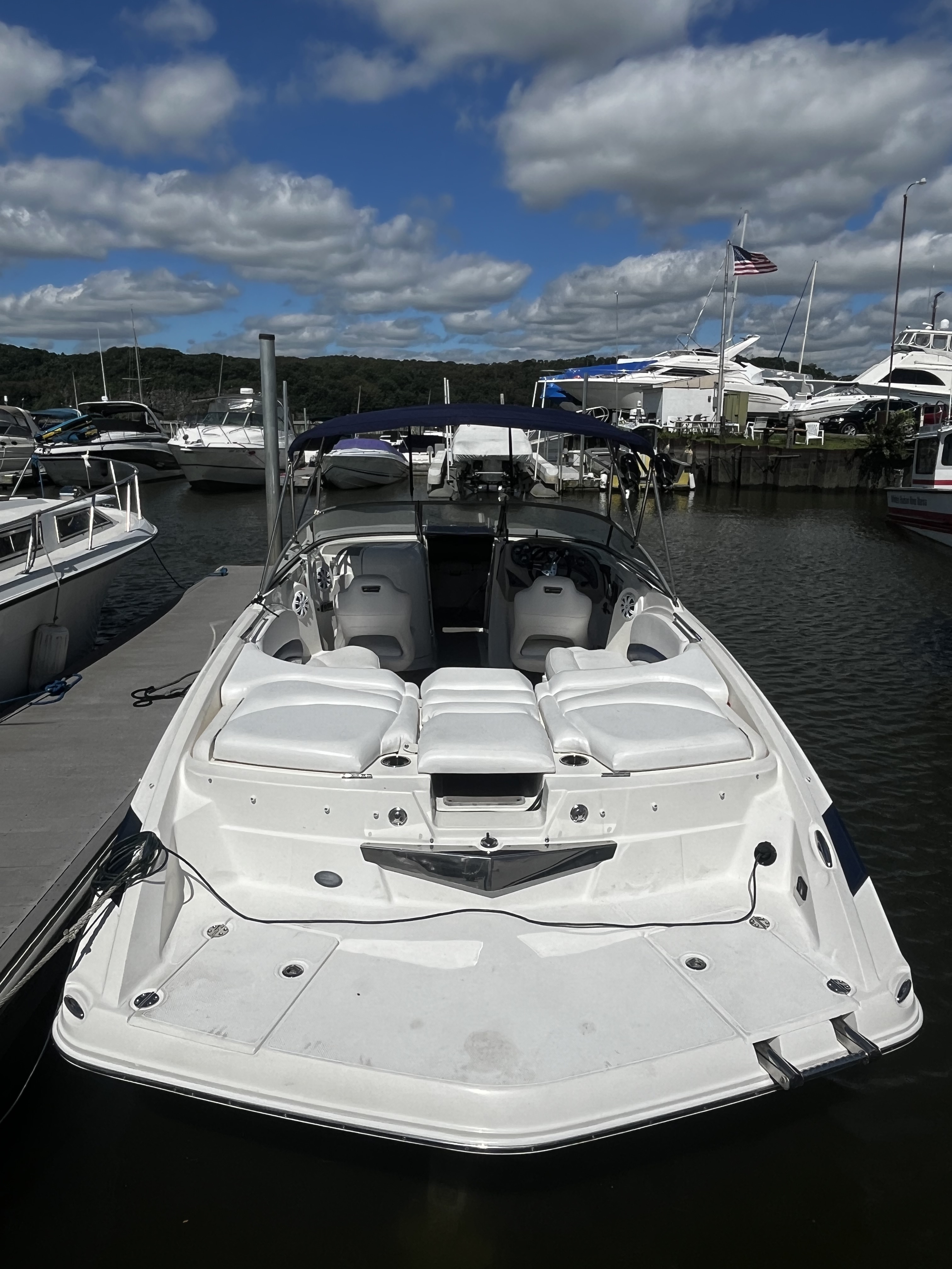 2011 Larson Lxi 288 Br in wappingers falls NY