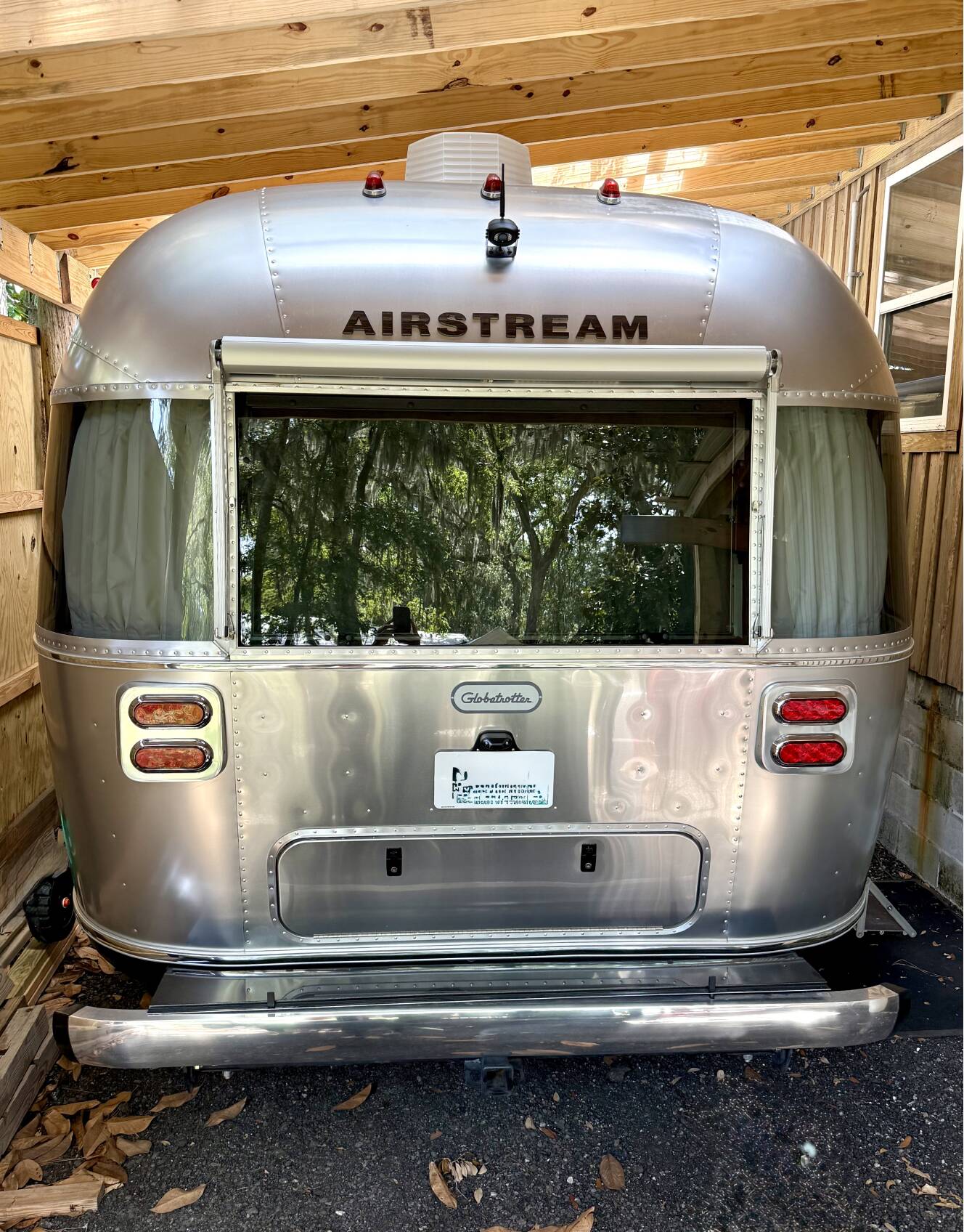A photo of this 2025 Airstream GLOBETROTTER 27FBQ