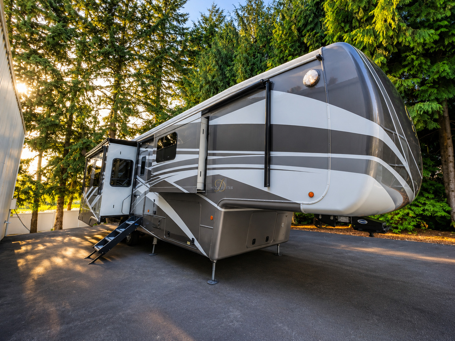 2019 DRV MOBILE SUITES 39DBRS3 RV