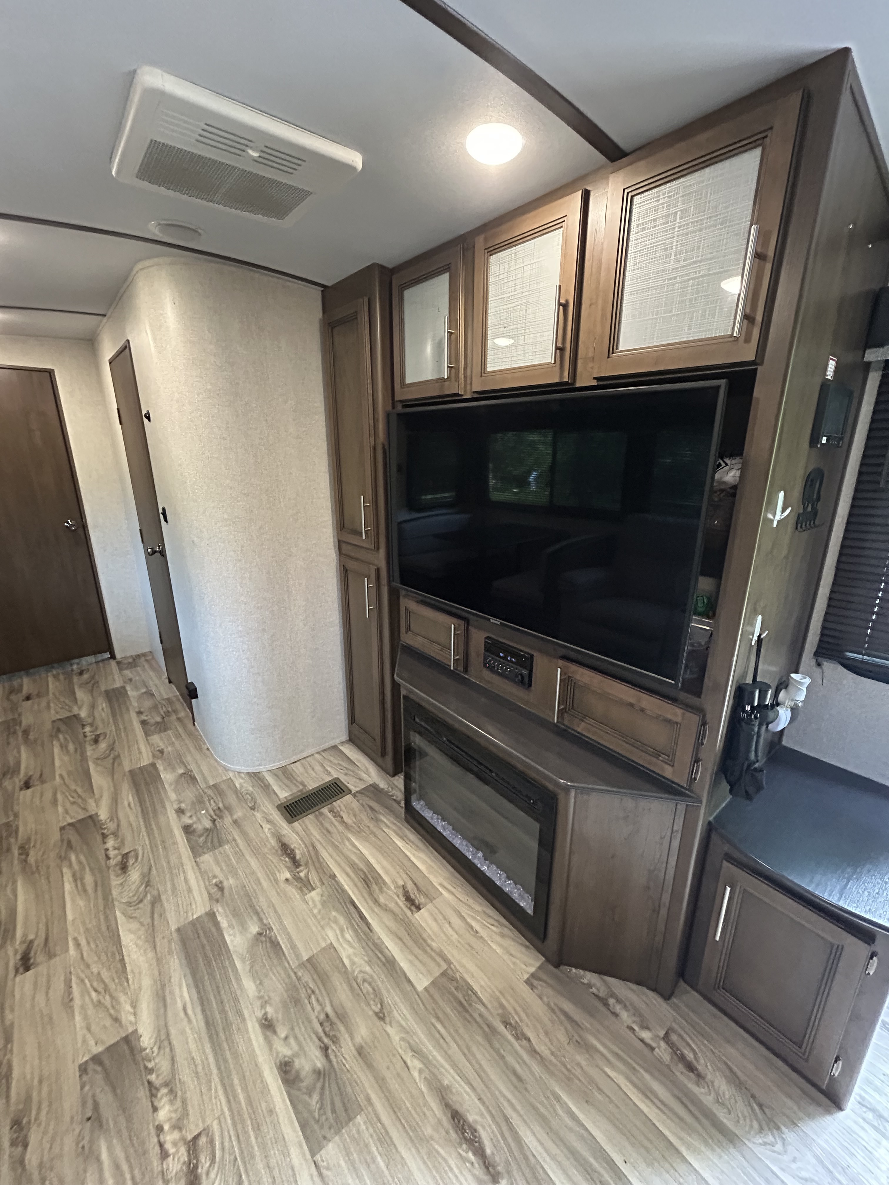 2021 Keystone COUGAR HALF-TON 26RKS RV