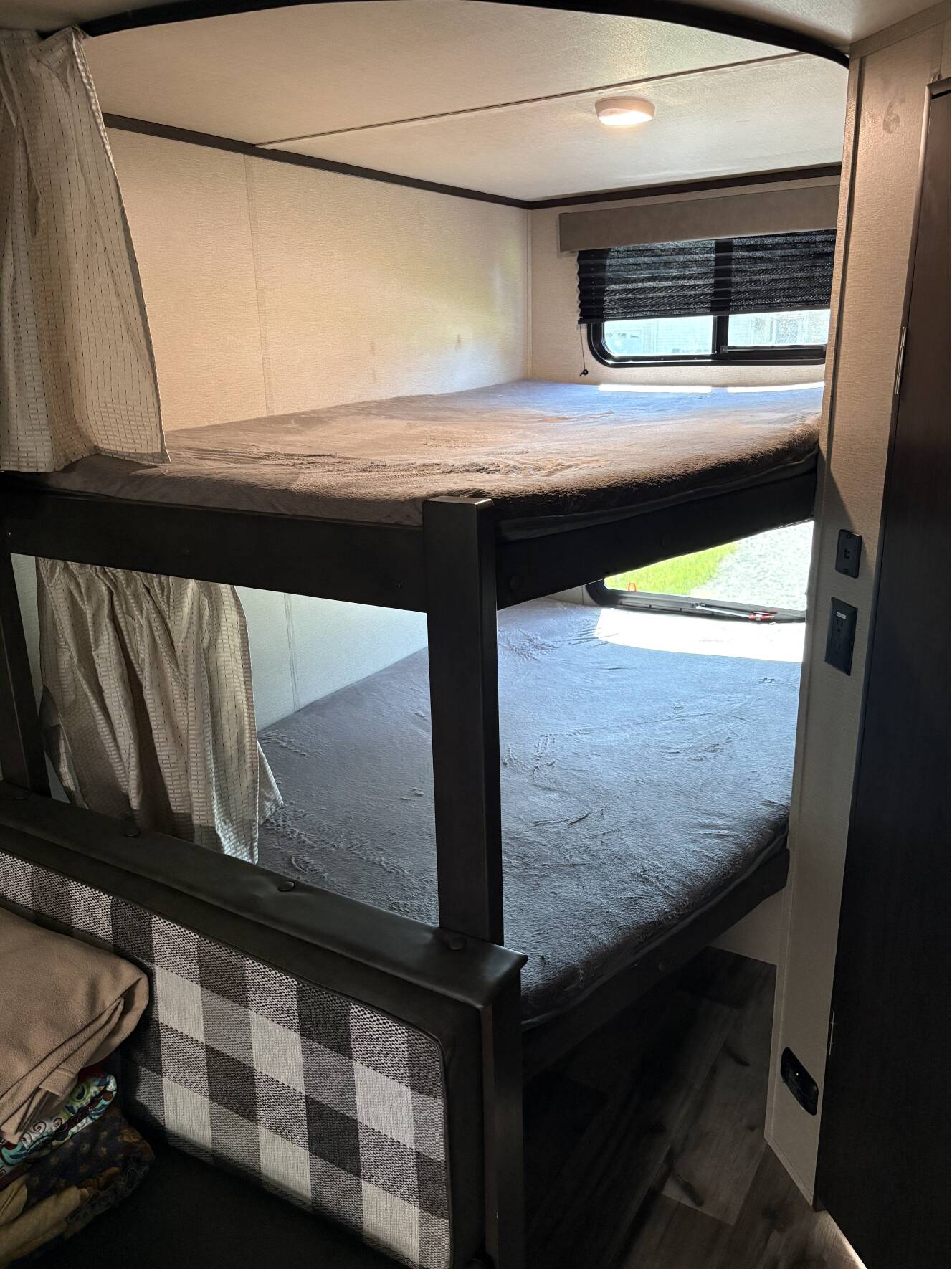 A photo of this 2023 Grand Design TRANSCEND XPLOR 261BH