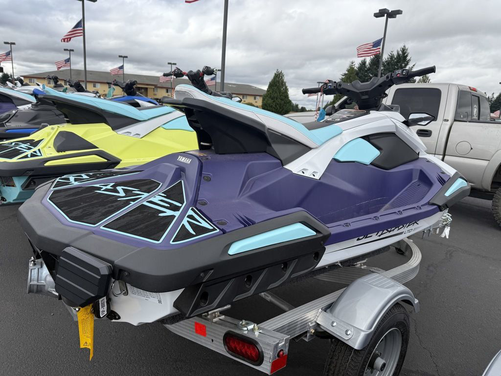 2025 Yamaha WaveRunner JetBlaster LTD LTD in Sublimity, OR