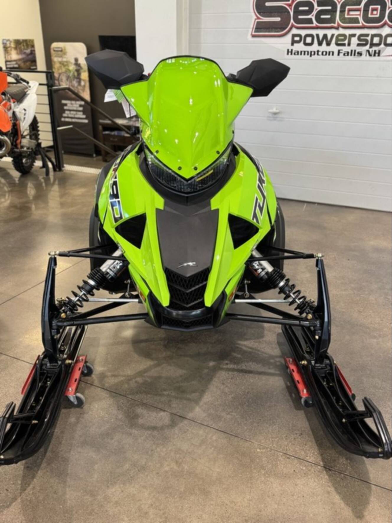A photo of this 2026 Arctic Cat® ZR 9000 Thundercat 137"/1.25" Push Button