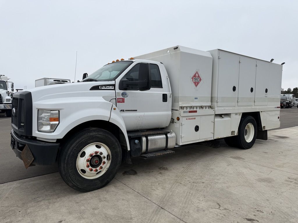 2017 FORD F750 SUPER DUTY in Rice, MN