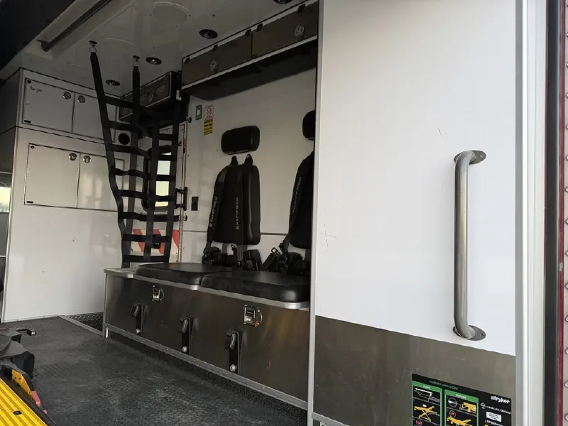 2021 INTERNATIONAL AEV 4X4 AMBULANCE