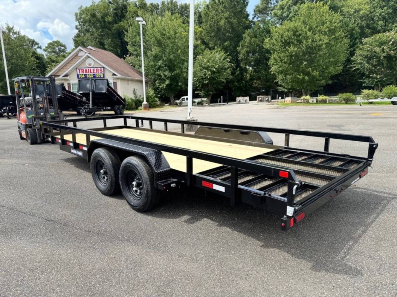 A photo of this 2026 Sure-Trac 7x20 TUBE TOP UTILITY 10K