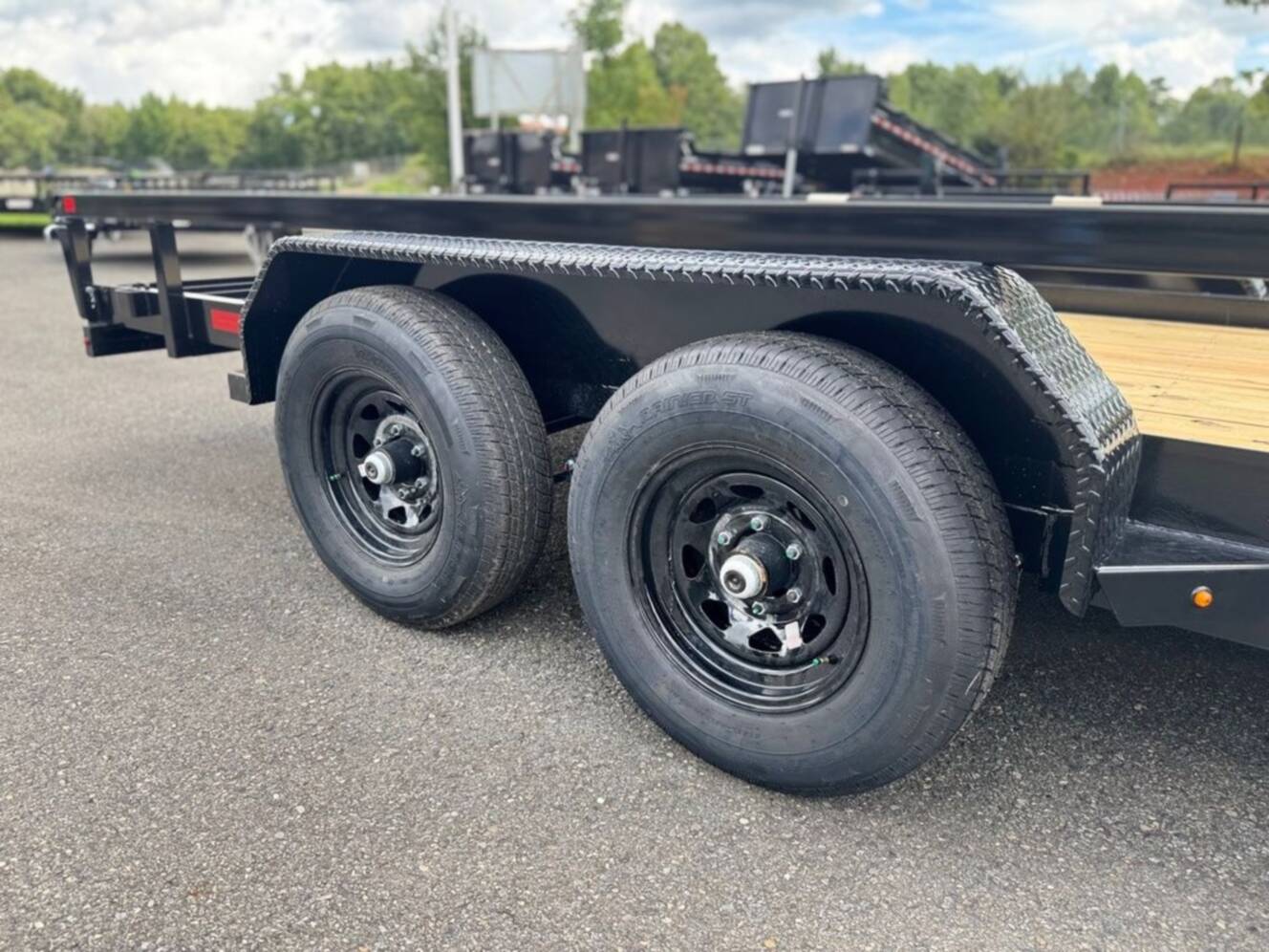A photo of this 2026 Sure-Trac 7x18 TUBE TOP UTILITY 10K