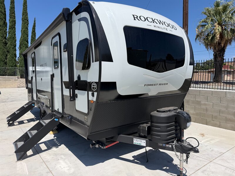 2027 Forest River Rockwood MINILITE 2506FK in banning CA