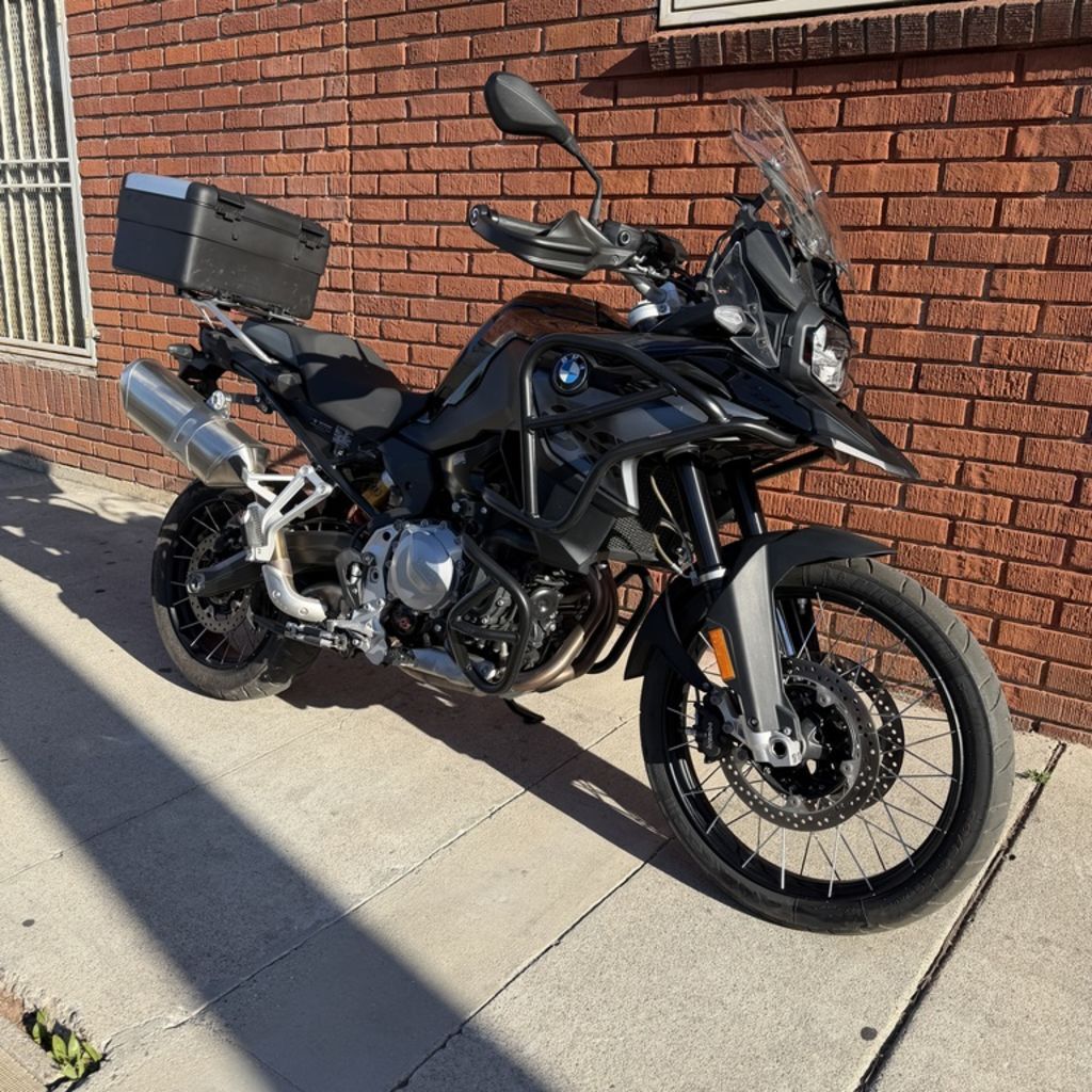 2022 BMW F 850 GS Style Triple Black 850 GS ADVENTURE in Van Nuys, CA
