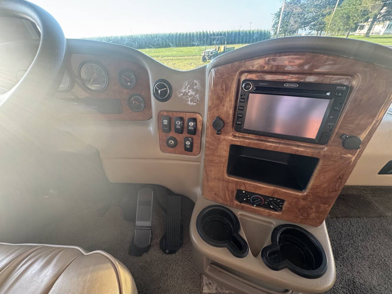 A photo of this 2013 Thor Motor Coach PALAZZO