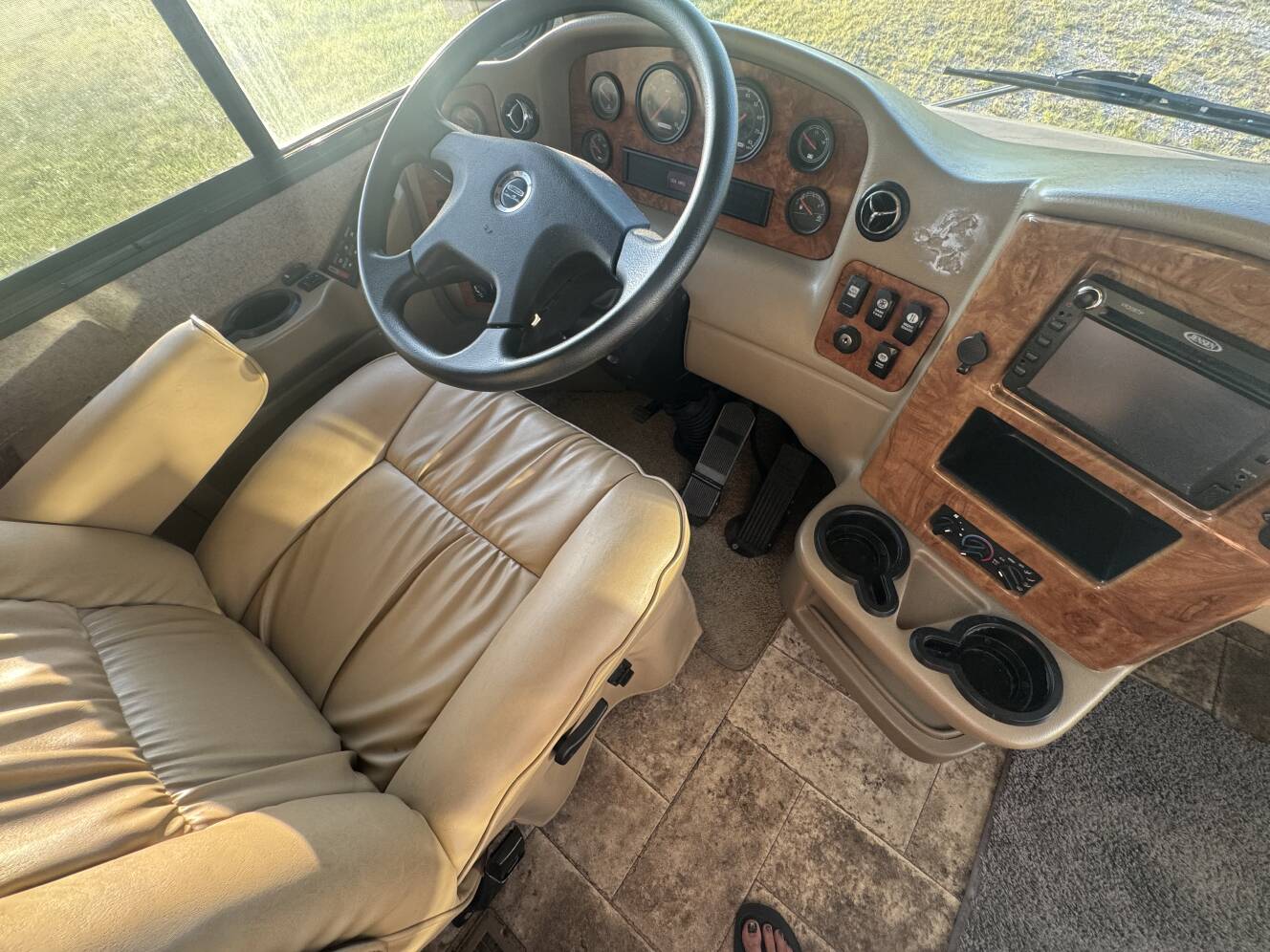 A photo of this 2013 Thor Motor Coach PALAZZO