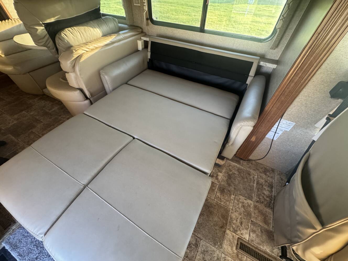 A photo of this 2013 Thor Motor Coach PALAZZO