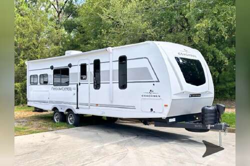 2026 Coachmen Rv Freedom Express Ultra Lite 274RKS in calera AL