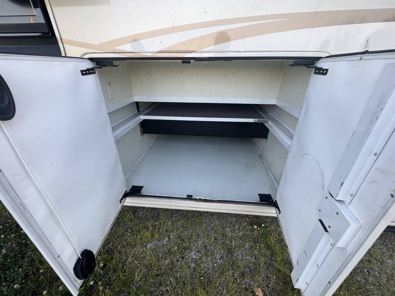 A photo of this 2013 Thor Motor Coach PALAZZO