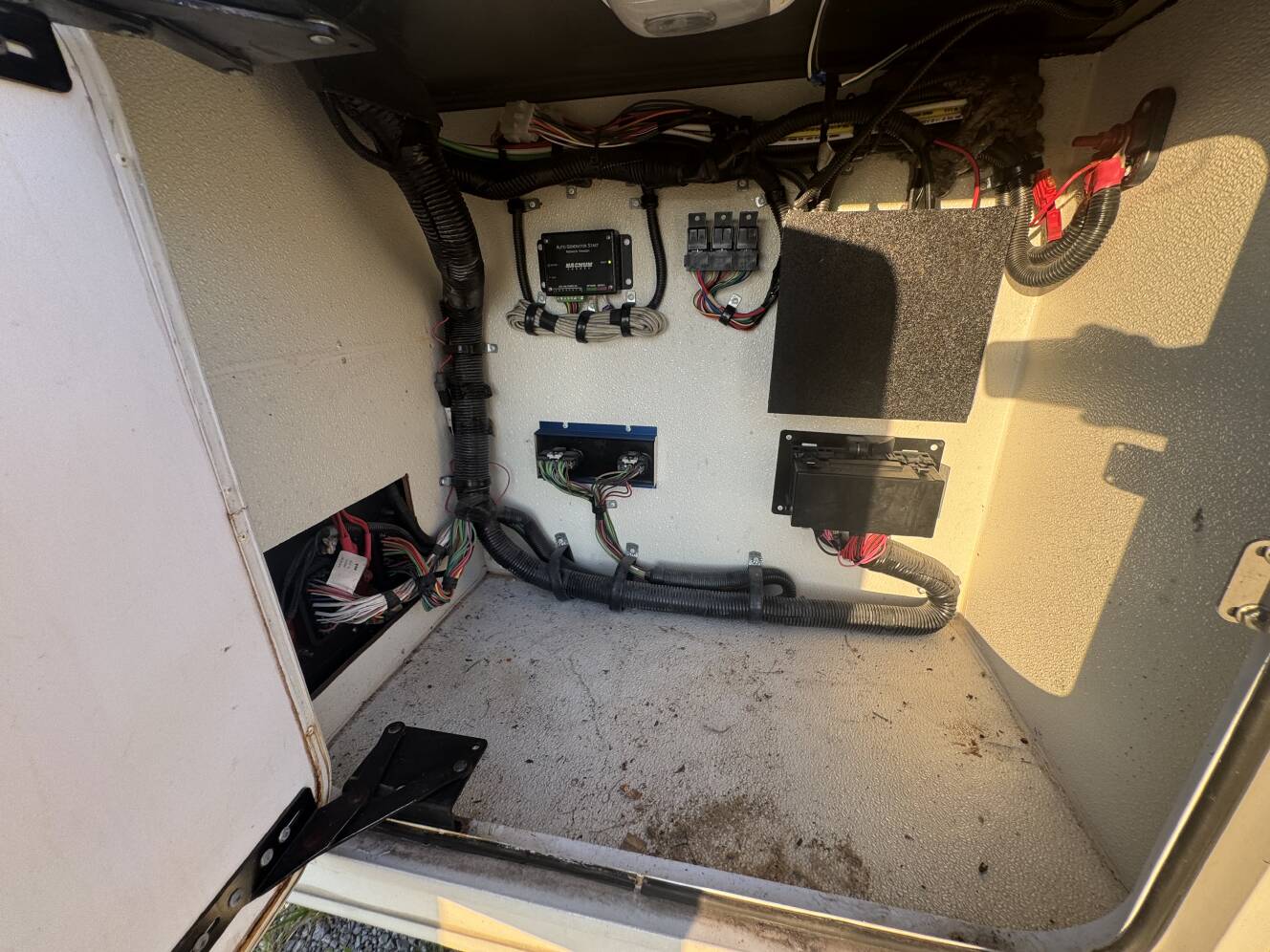 A photo of this 2013 Thor Motor Coach PALAZZO