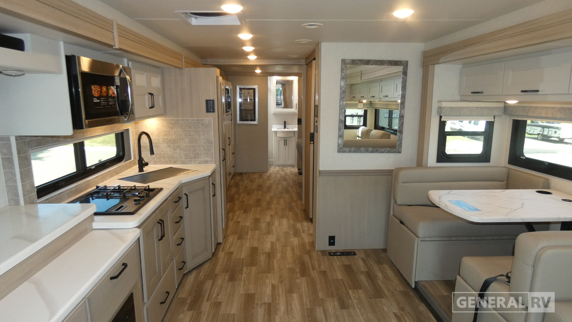 2027 Thor Motor Coach PASADENA 38DX in north canton OH