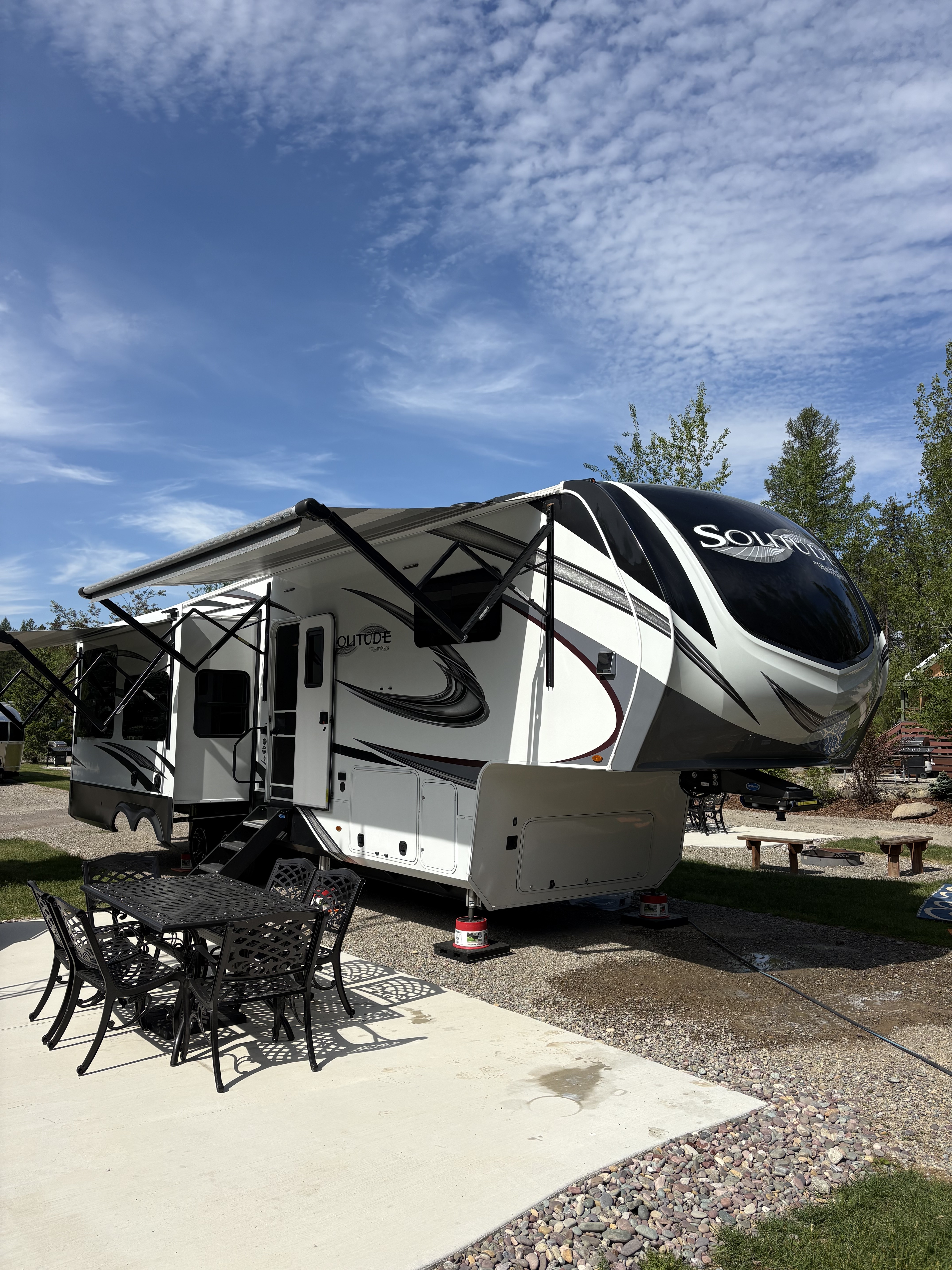 2021 Grand Design SOLITUDE 345GK / 345GK-R in livingston TX