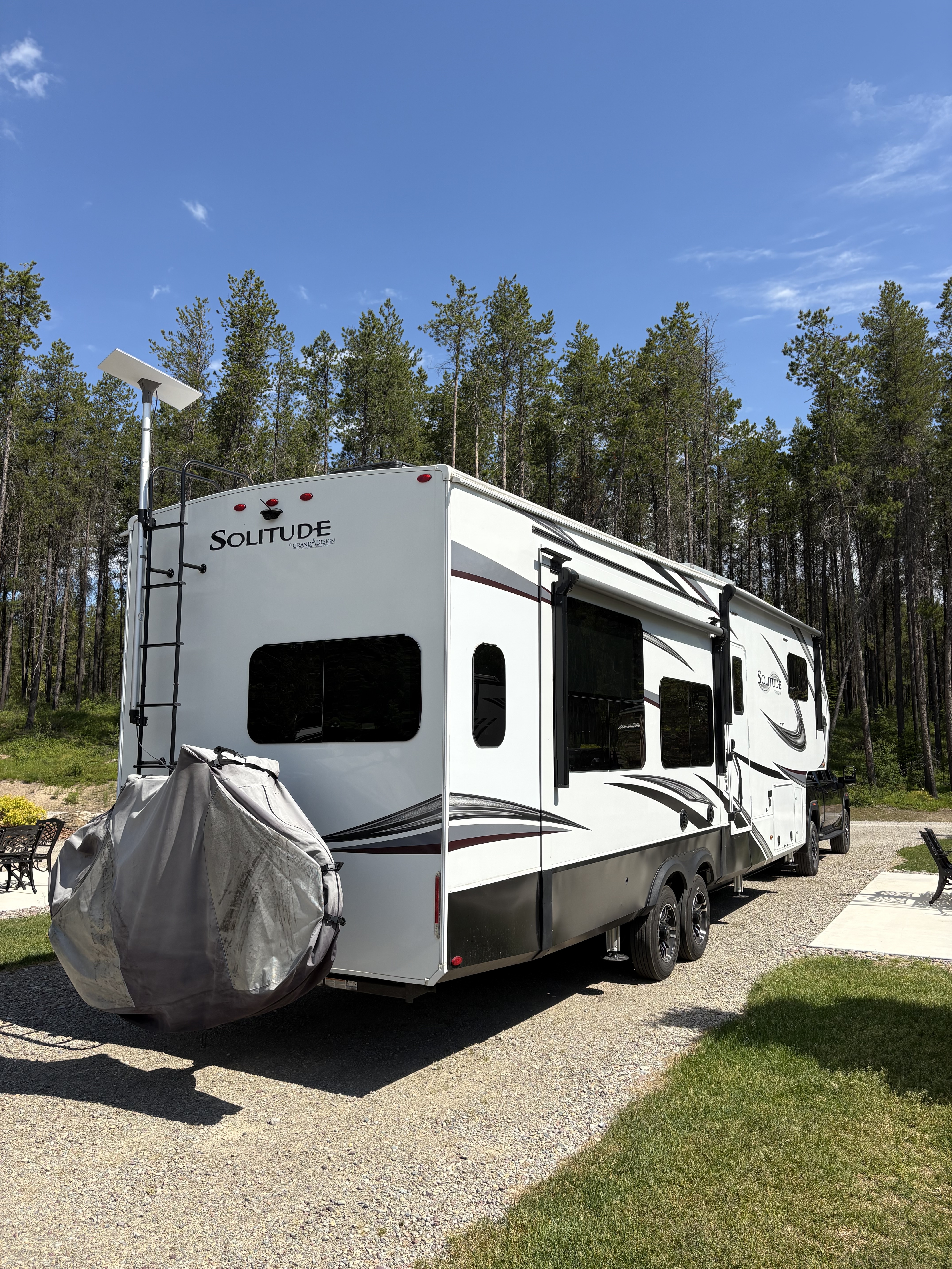 2021 Grand Design SOLITUDE 345GK / 345GK-R in livingston TX