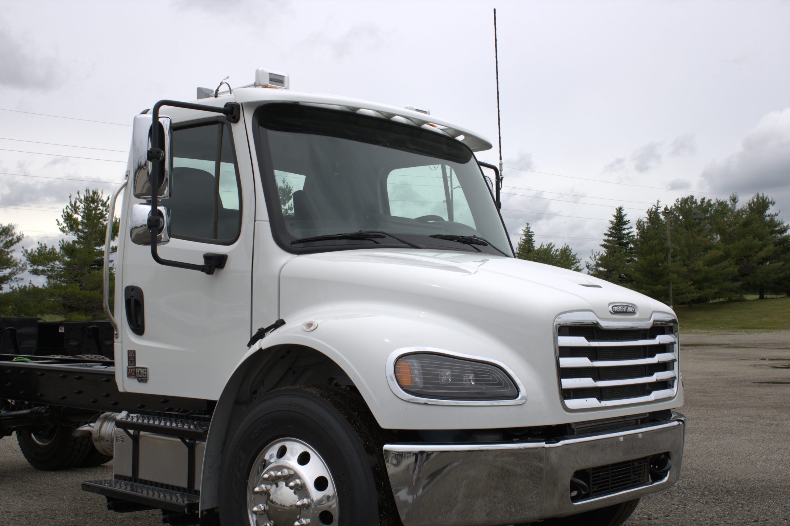 2027 FREIGHTLINER BUSINESS CLASS M2 106 in Clare, MI