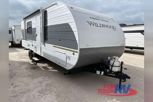 2026 Forest River Rv Wildwood FSX 233RBLE in cleburne TX