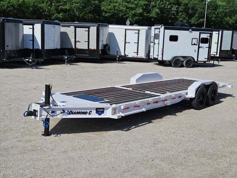 2025 DIAMOND C Diamond C HDT-208 Pacesetter 24'X80" (02115) HD Ti in Broken Arrow, OK