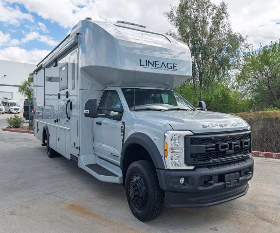 2026 Grand Design LINEAGE SERIES F 31ZW-FBP in mesa AZ