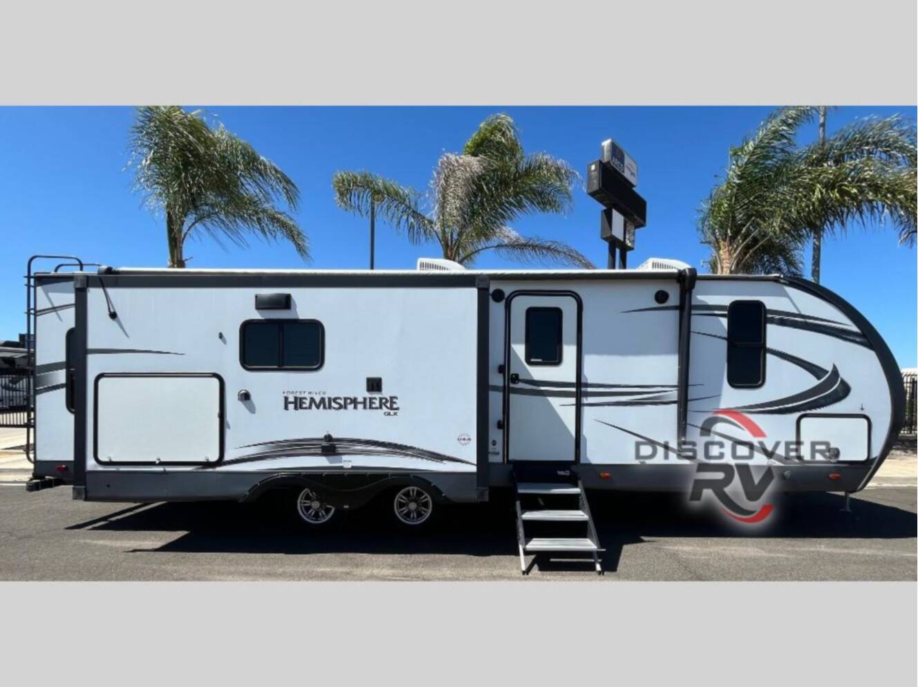 A photo of this 2018 Forest River Rv Salem Hemisphere GLX 272RL