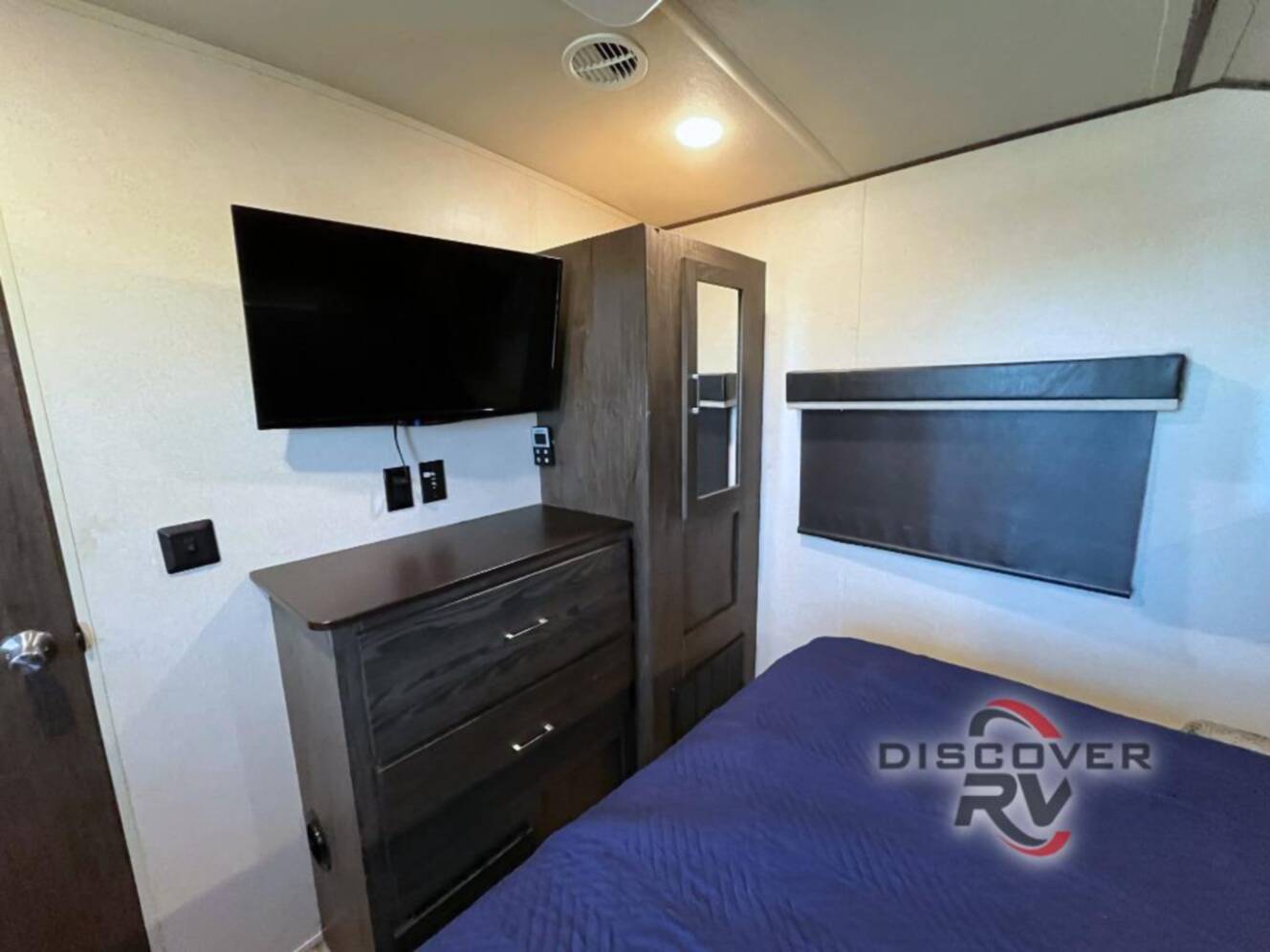 A photo of this 2018 Forest River Rv Salem Hemisphere GLX 272RL