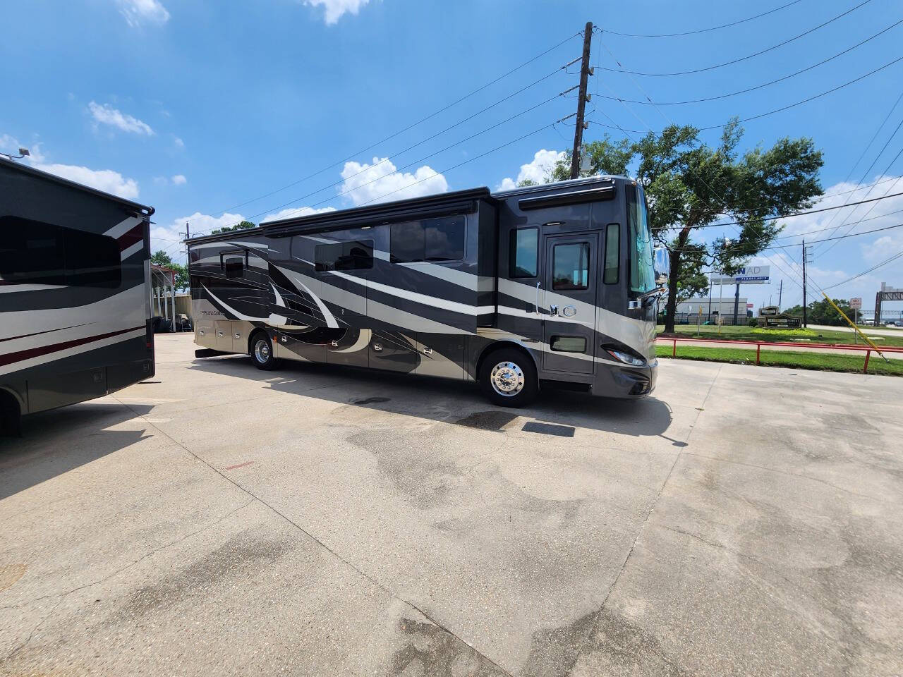 2019 Tiffin PHAETON 40 ih XSH in houston TX