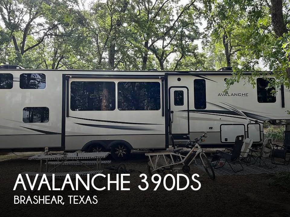 2022 Keystone Avalanche 390DS RV