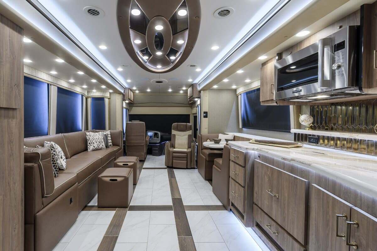 2026 Foretravel Realm FS605 Luxury Villa 2 (LV2) FS605 LV2 in alvarado TX