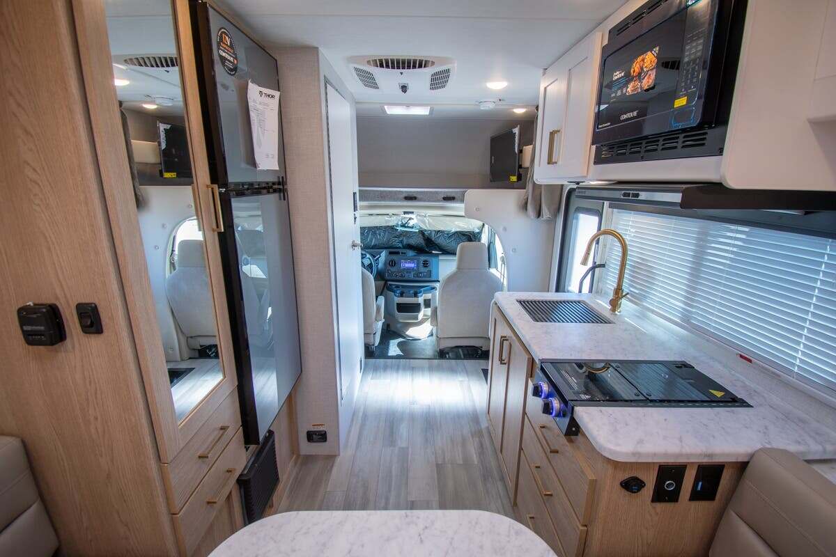 2026 Thor Motor Coach Four Winds 19Z in alvarado TX
