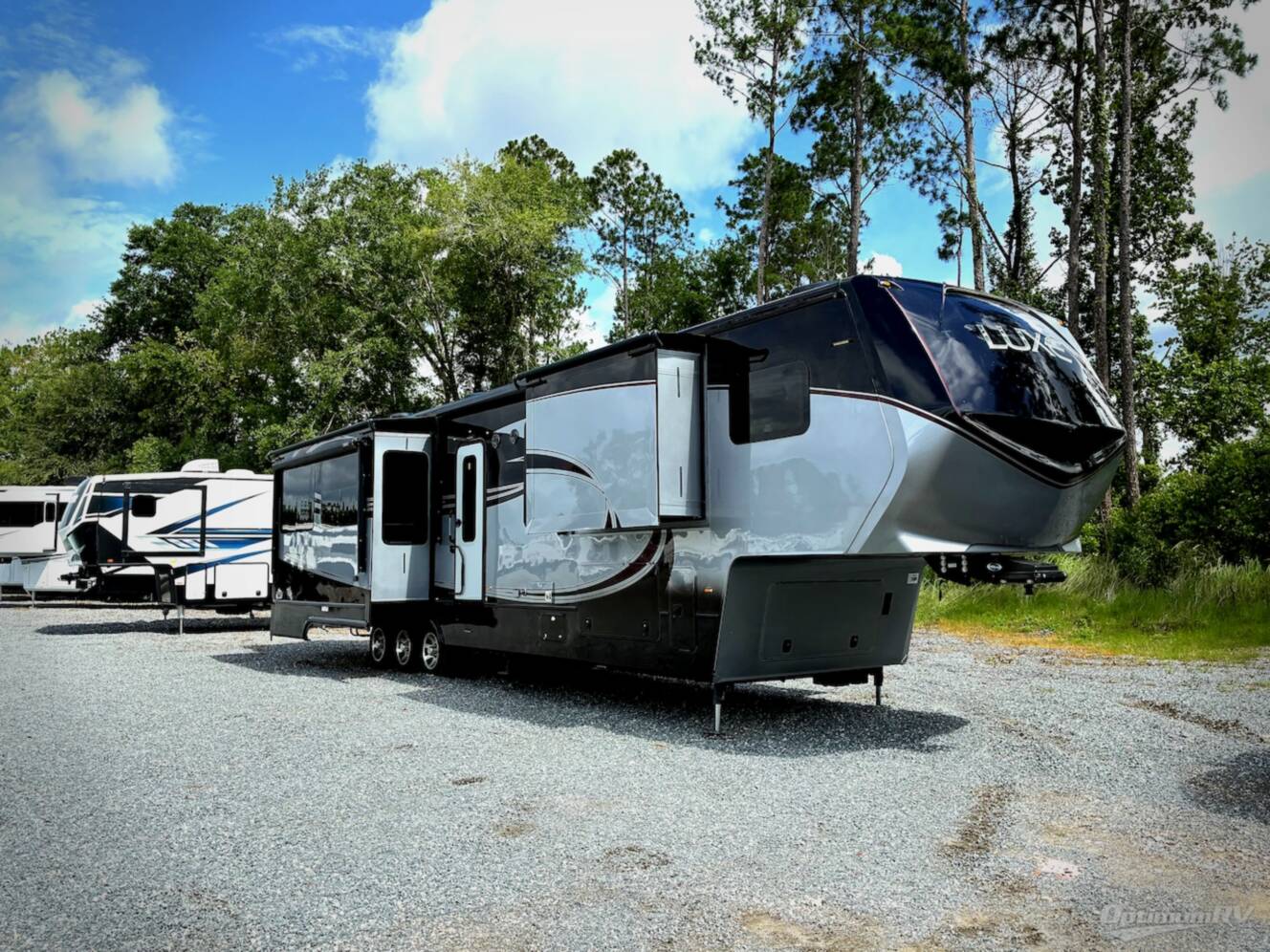 A photo of this 2018 Luxe Elite 42RL