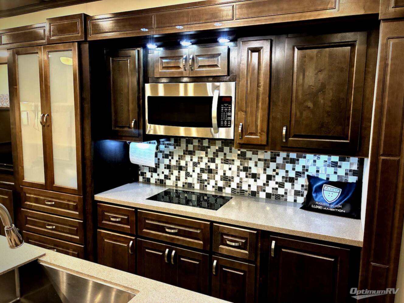 A photo of this 2018 Luxe Elite 42RL
