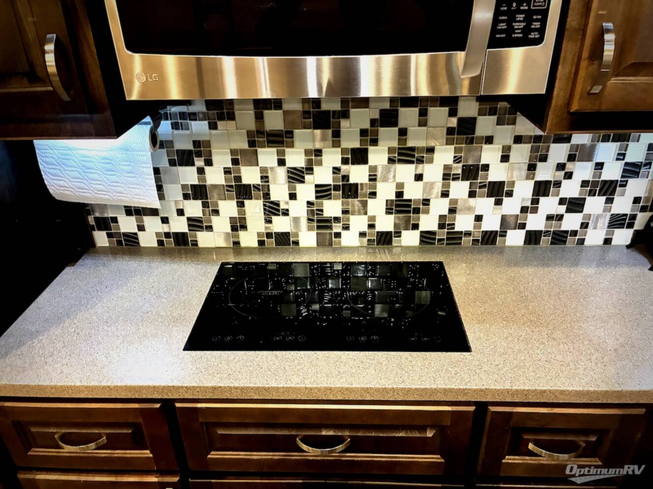 A photo of this 2018 Luxe Elite 42RL