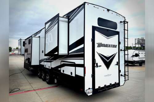 2022 Grand Design Momentum 376THS in moore OK