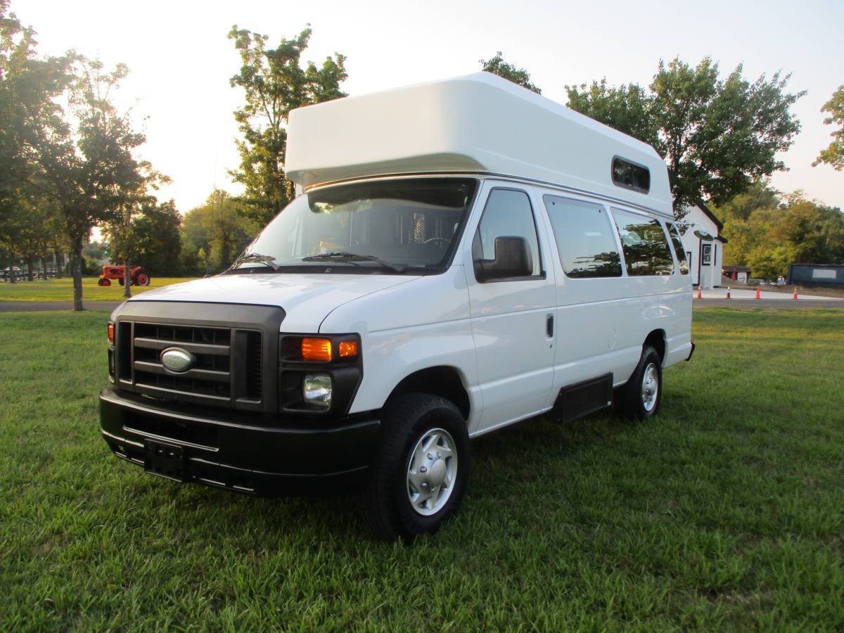2014 FORD E350 in Blackwood, NJ