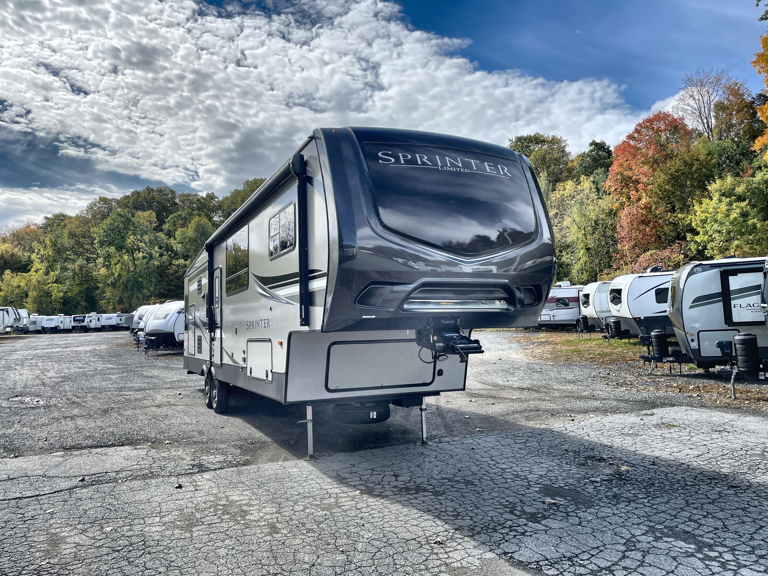 2020 Keystone SPRINTER LIMITED 3560FWRLB RV