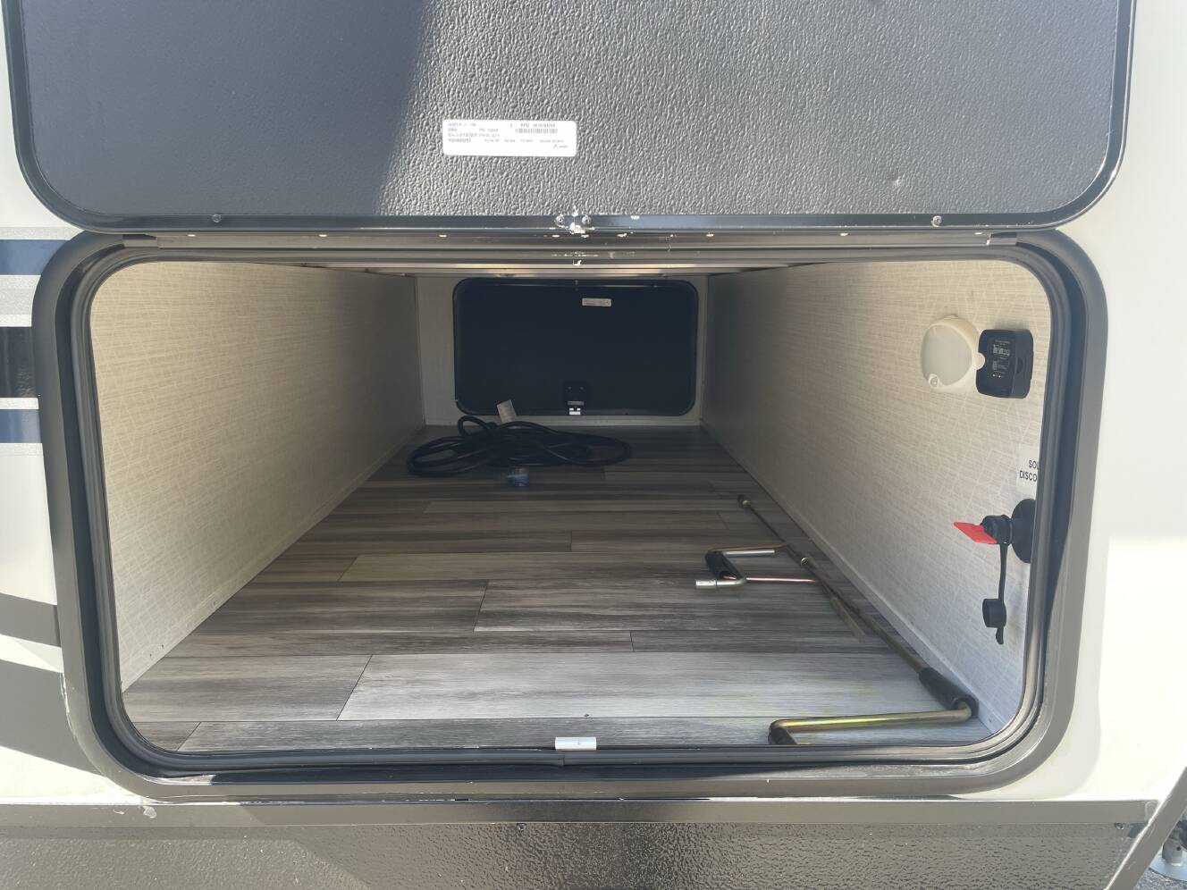 A photo of this 2024 Cruiser Rv RADIANCE 21RB