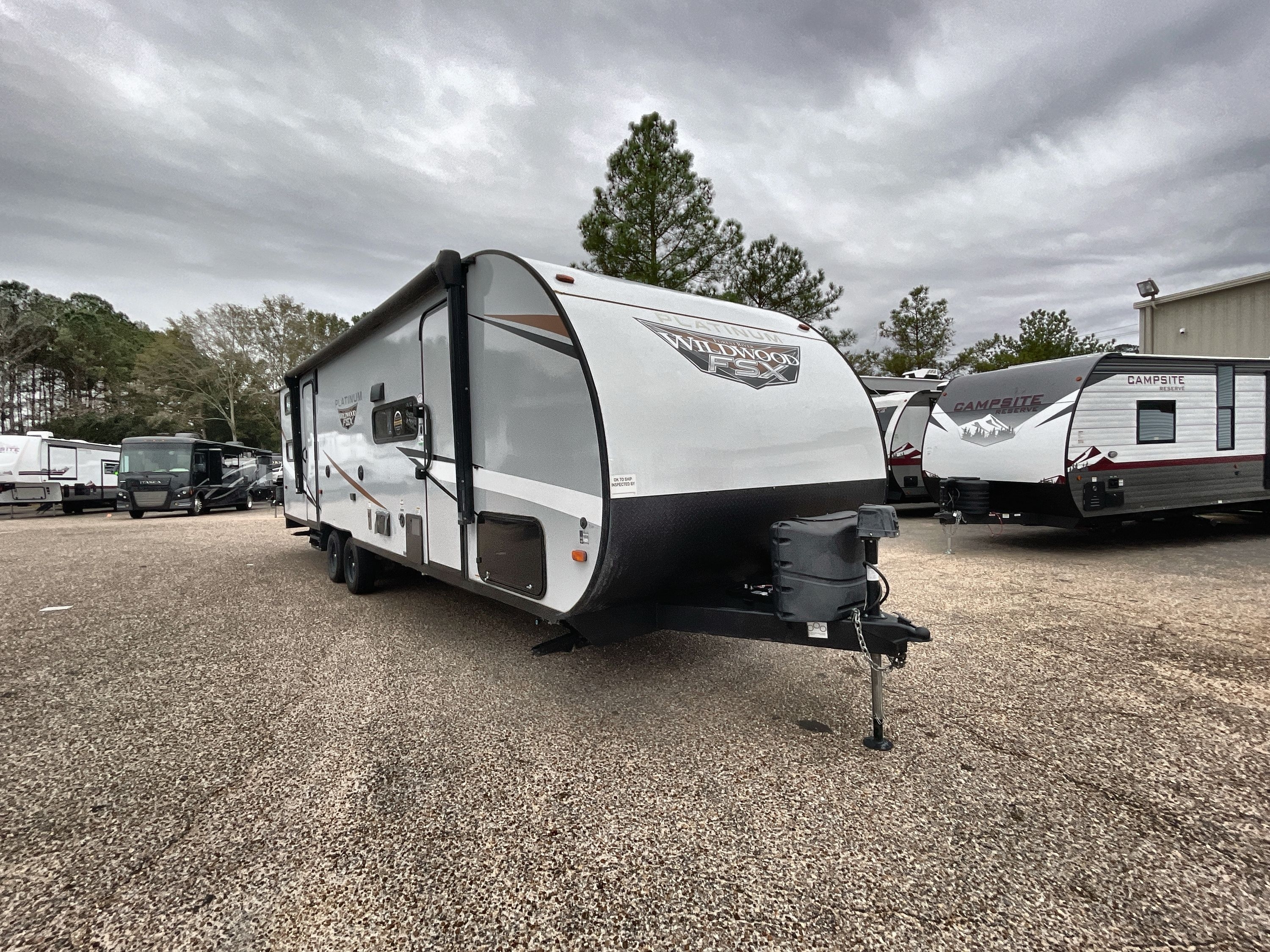 2022 Forest River WILDWOOD FSX 280RTX Travel Trailer Toy Hauler RV
