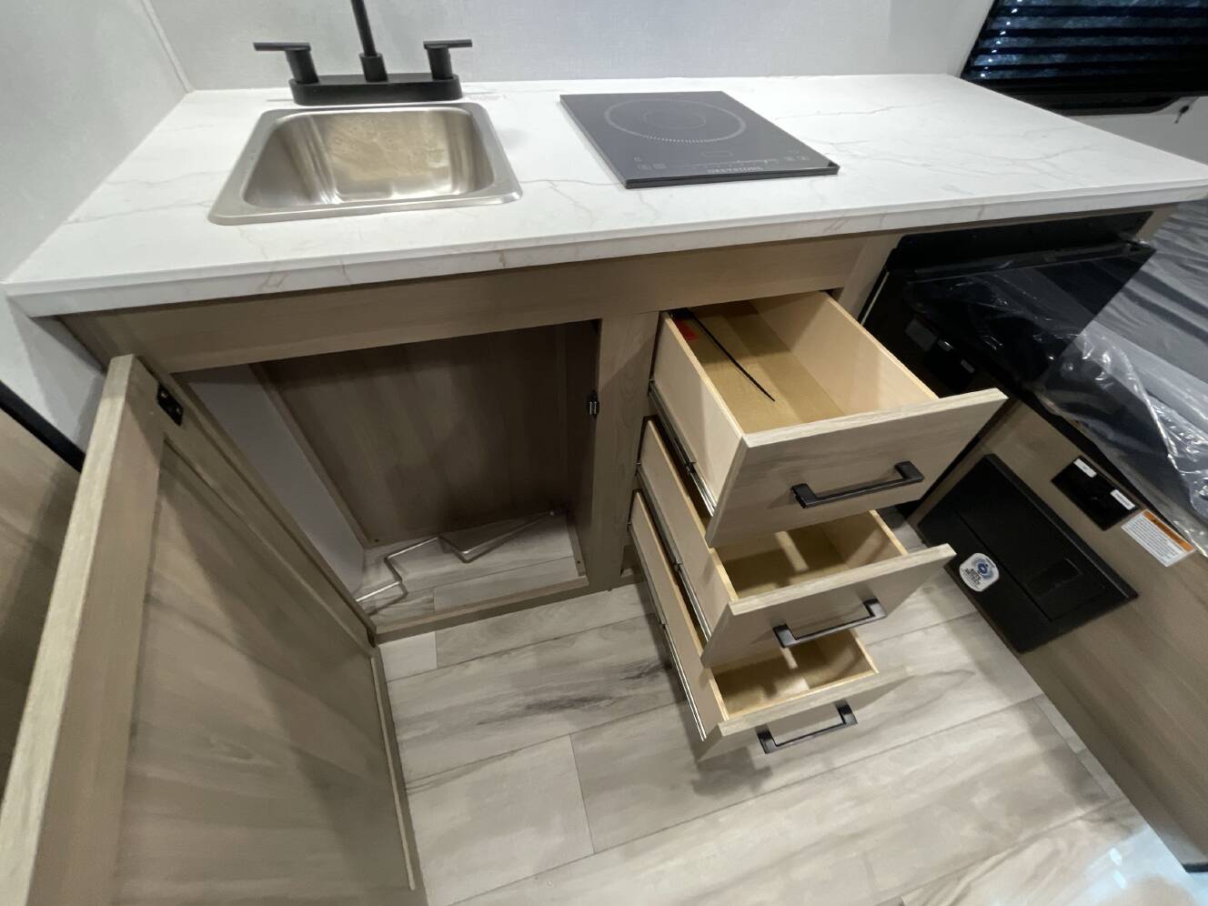 A photo of this 2027 Keystone COLEMAN 13R