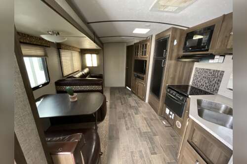 2017 Keystone BULLET 31BKPR in chichester NH