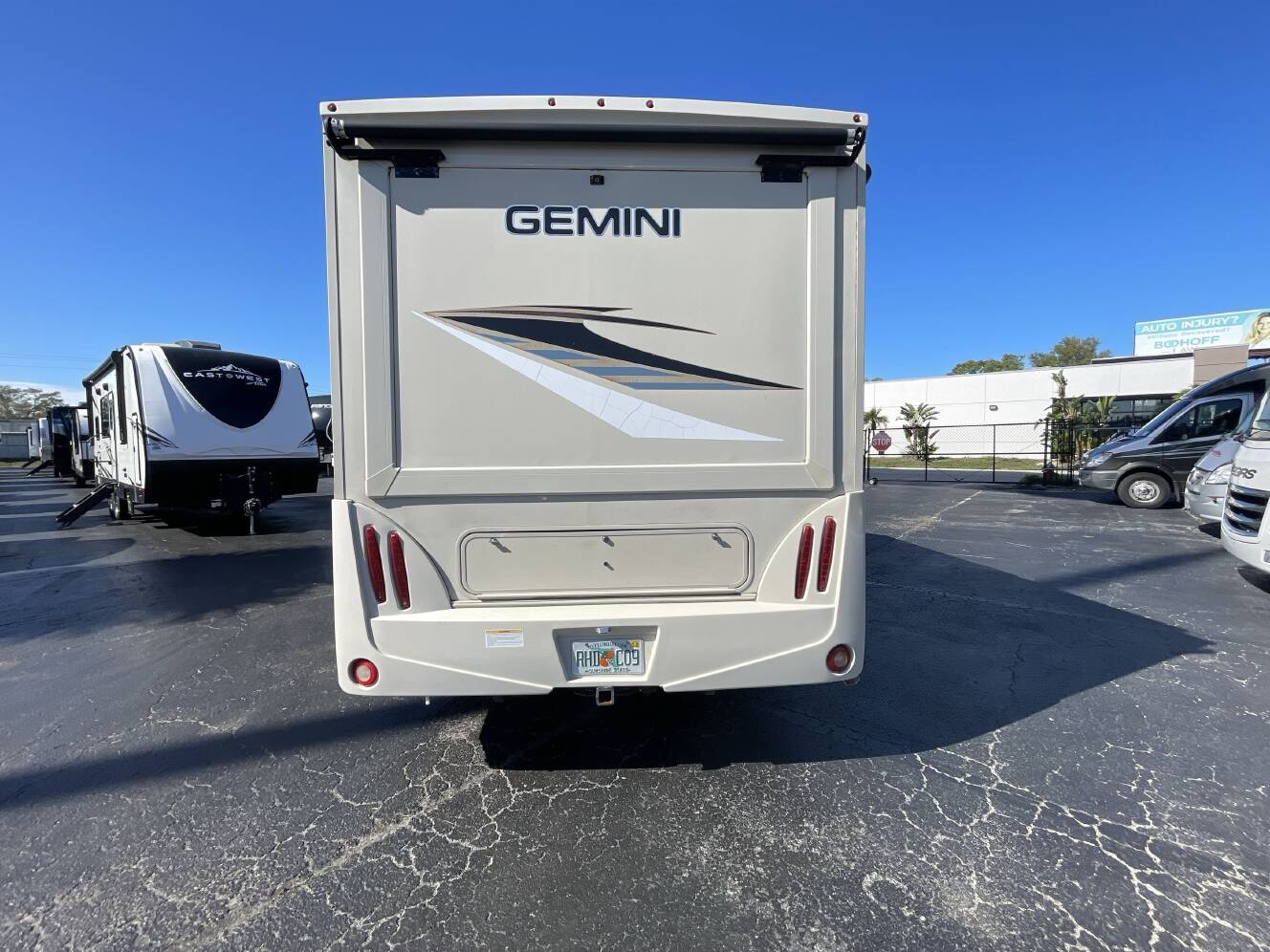A photo of this 2018 Thor GEMINI 23TR